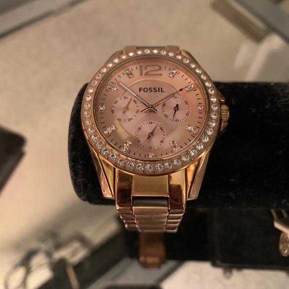 Fossil Rose-Gold Stainless Steel Watch - Picture 1 of 2